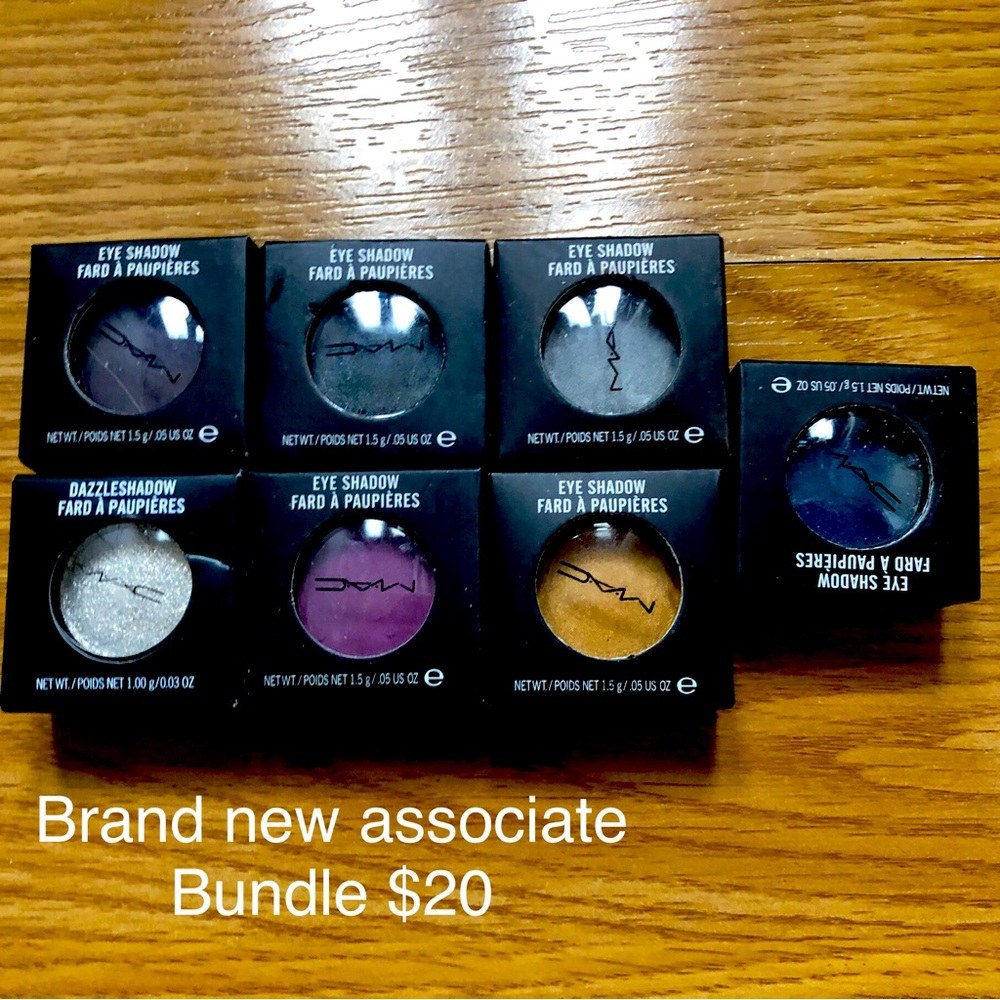 Mac Cosmetic assorted eyeshadow palette bundle
